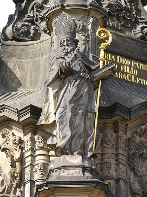Metoděj na Sloupu Nejsvětější Trojice v Olomouci, CC BY-SA 2.5, cs.wikipedia.org