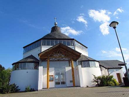 Tavíkovice, Kostel P. Marie Matky jednoty křesťanů, foto: Jiří Sedláček,CC BY-SA 3.0 