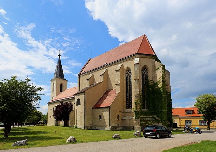 t Marchegg, farní kostel sv. Markéty Antioch.., Bwag, CC BY-SA 4.0, en.wikipedia. 