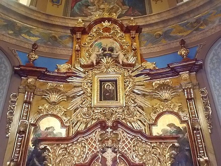 Szent Mihály templom, kegyoltár, 2017 Máriapócs, Globetrotter19, CC BY-SA 3.0, commons..