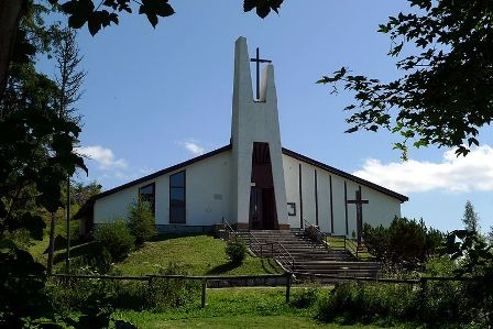 Strbske pleso kostel, Petr Vilgus, CC BY 3.0, commons.wikimedia.org