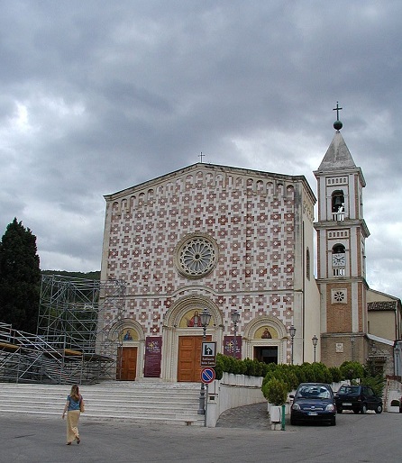 Die Kirche in dem der Schleier gezeigt wird, Ra Boe, CC BY-SA 2.5, de.wikipedia.or