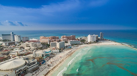 Cancun, Dronepicr, CC BY 3.0, en.wikipedia.org