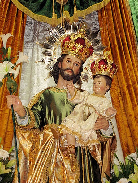 Canonically crowned image of Zapotlan, Mexico, SICDAMNOME, CC BY-SA 4.0, en.wikip...