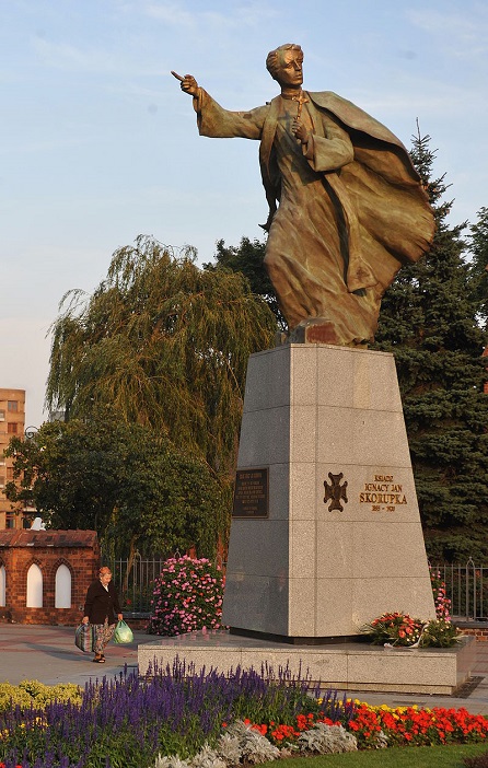 Pomník P. Ignáce Skorupky ve Varšavě, Cezary p, CC BY-SA 4.0, en wiki...