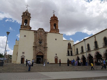Iglesia del Santo Niño de Atocha, JavierDo, CC BY-SA 3.0, commons