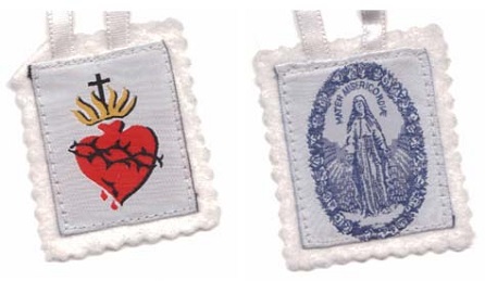 Scapular of the Sacred Heart revealed by the Virgin Mary to Estelle Faguette in Pellevoisin , Michael Tav, CC BY-SA 4.0