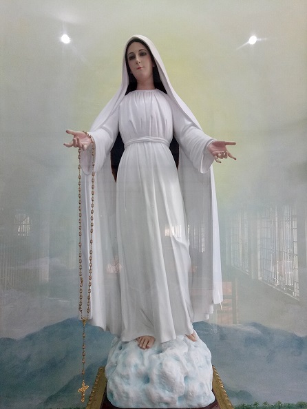 Statua of Maria Mediatrice di Ogni Grazia, Roel Balingit,  CC BY-SA 4.0, it.wikipedia.org 