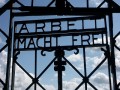 Arbeit Macht Frei Dachau, volné dílo, commons...